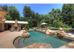 23237 Blue Bird Drive, Calabasas CA: 