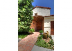23237 Blue Bird Drive, Calabasas CA: 