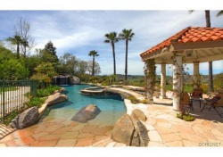 5523 Amber Circle, Calabasas CA: 
