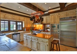 23286 BLUE BIRD Drive, Calabasas CA: 