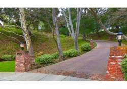 23286 BLUE BIRD Drive, Calabasas CA: 