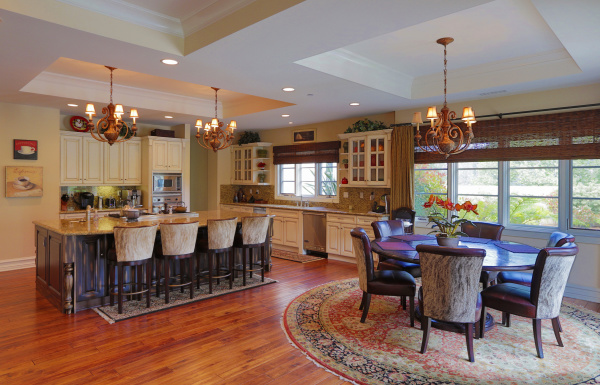 25071 Abercrombie Lane , Calabasas CA: 