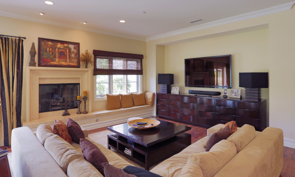 25071 Abercrombie Lane , Calabasas CA: 