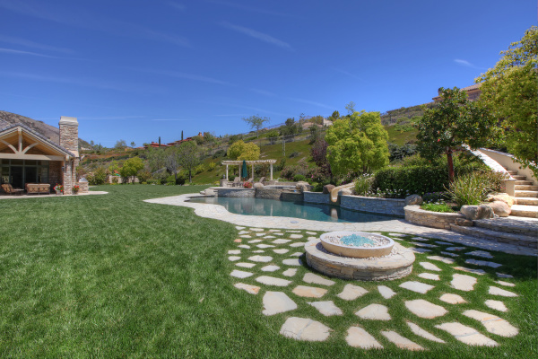 25222 Prado Del Misterio , Calabasas CA: 