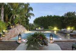19011 Ashurst Lane , Tarzana CA: 