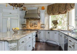 25636 Queenscliff Court , Calabasas CA: 
