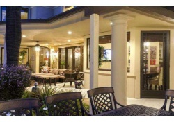 25636 Queenscliff Court , Calabasas CA: 