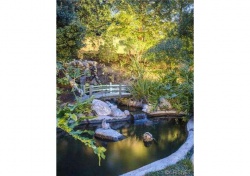 25636 Queenscliff Court , Calabasas CA: 