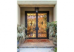 25636 Queenscliff Court , Calabasas CA: 