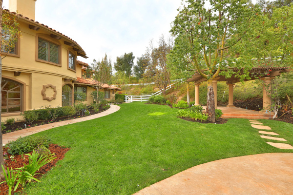 25190 Jim Bridger Road , Hidden Hills CA: 