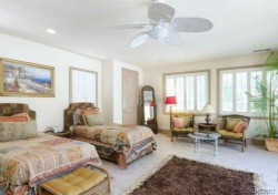 2063 Delphine Lane , Calabasas CA: 