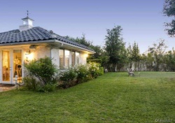 2063 Delphine Lane , Calabasas CA: 