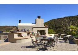 23903 LINDEN Terrace , Calabasas CA: 