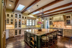 6914   SOLANO VERDE  , Somis CA: 