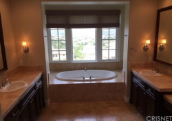 25361 Prado De Ambar , Calabasas CA: 