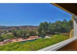 5641 Newcastle Lane , Calabasas CA: 