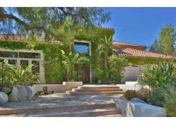5641 Newcastle Lane , Calabasas CA: 