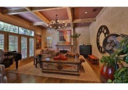 5641 Newcastle Lane , Calabasas CA: 