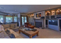 5641 Newcastle Lane , Calabasas CA: 