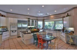 5641 Newcastle Lane , Calabasas CA: 
