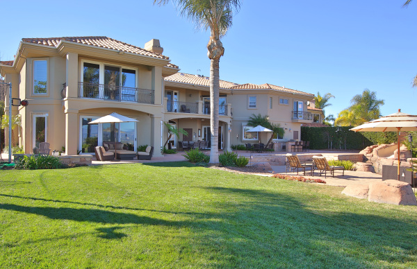 23483 Park Colombo, Calabasas CA: 