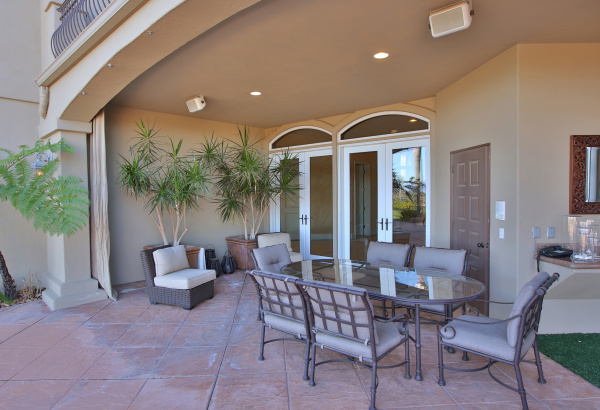 23483 Park Colombo, Calabasas CA: 