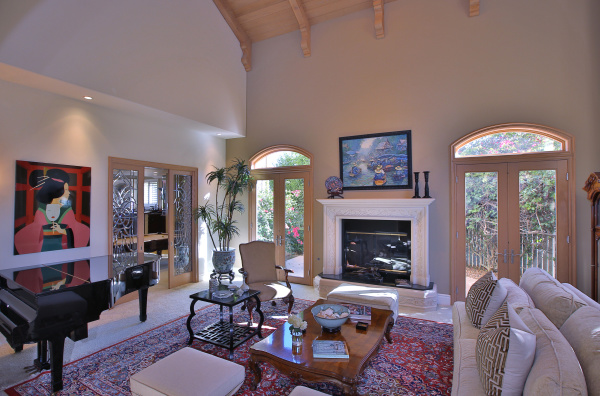 23483 Park Colombo, Calabasas CA: 