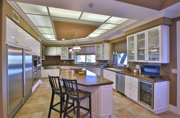23483 Park Colombo, Calabasas CA: 