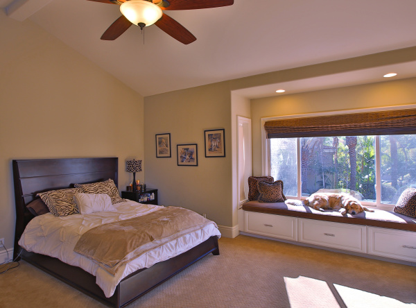 23483 Park Colombo, Calabasas CA: 