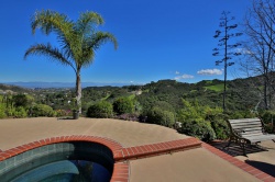 24000 LAUREL Place , Calabasas CA: 