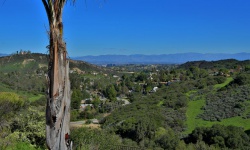 24000 LAUREL Place , Calabasas CA: 