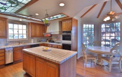 24000 LAUREL Place , Calabasas CA: 
