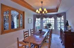 24000 LAUREL Place , Calabasas CA: 