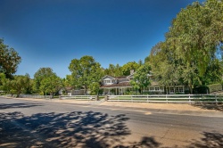 24317 Bridle Trail, Hidden Hills CA: 