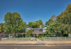 24317 Bridle Trail, Hidden Hills CA: 