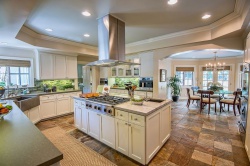 24317 Bridle Trail, Hidden Hills CA: 