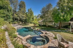 24317 Bridle Trail, Hidden Hills CA: 