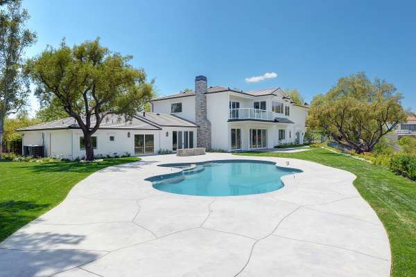 5570   BILL CODY  Road , Hidden Hills CA: 
