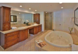 6046 PENFIELD Avenue, Woodland Hills CA: 