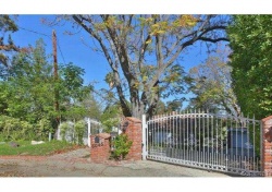 6046 PENFIELD Avenue, Woodland Hills CA: 