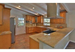 6046 PENFIELD Avenue, Woodland Hills CA: 