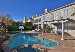 7301 HILLSVIEW Court, West Hills CA: 