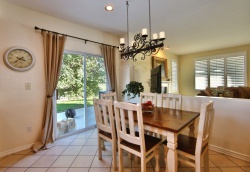7301 HILLSVIEW Court, West Hills CA: 