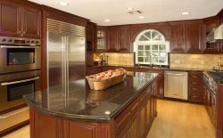 24012 Chestnut Way , Calabasas CA: 