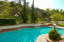 24012 Chestnut Way , Calabasas CA: 