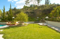 24012 Chestnut Way , Calabasas CA: 