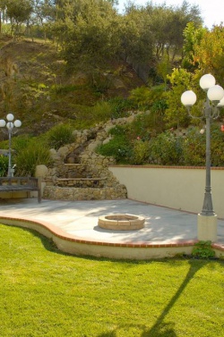 24012 Chestnut Way , Calabasas CA: 
