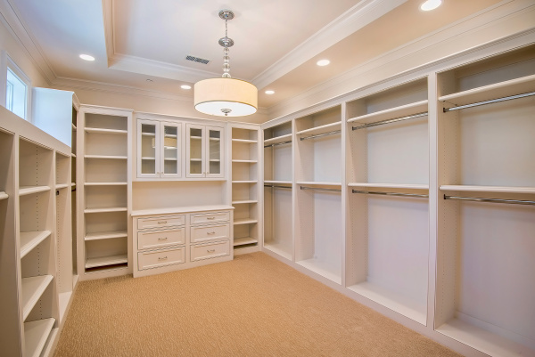 5202 SCOTT ROBERTSON , Hidden Hills CA: 