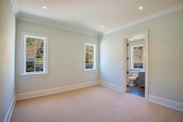 5202 SCOTT ROBERTSON , Hidden Hills CA: 