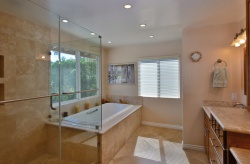 4424   Dulcinea  Court , Woodland Hills CA: 